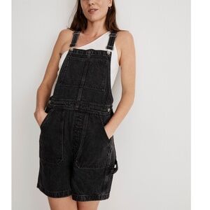 Madewell Adirondack Short Overalls in Lunar Wash